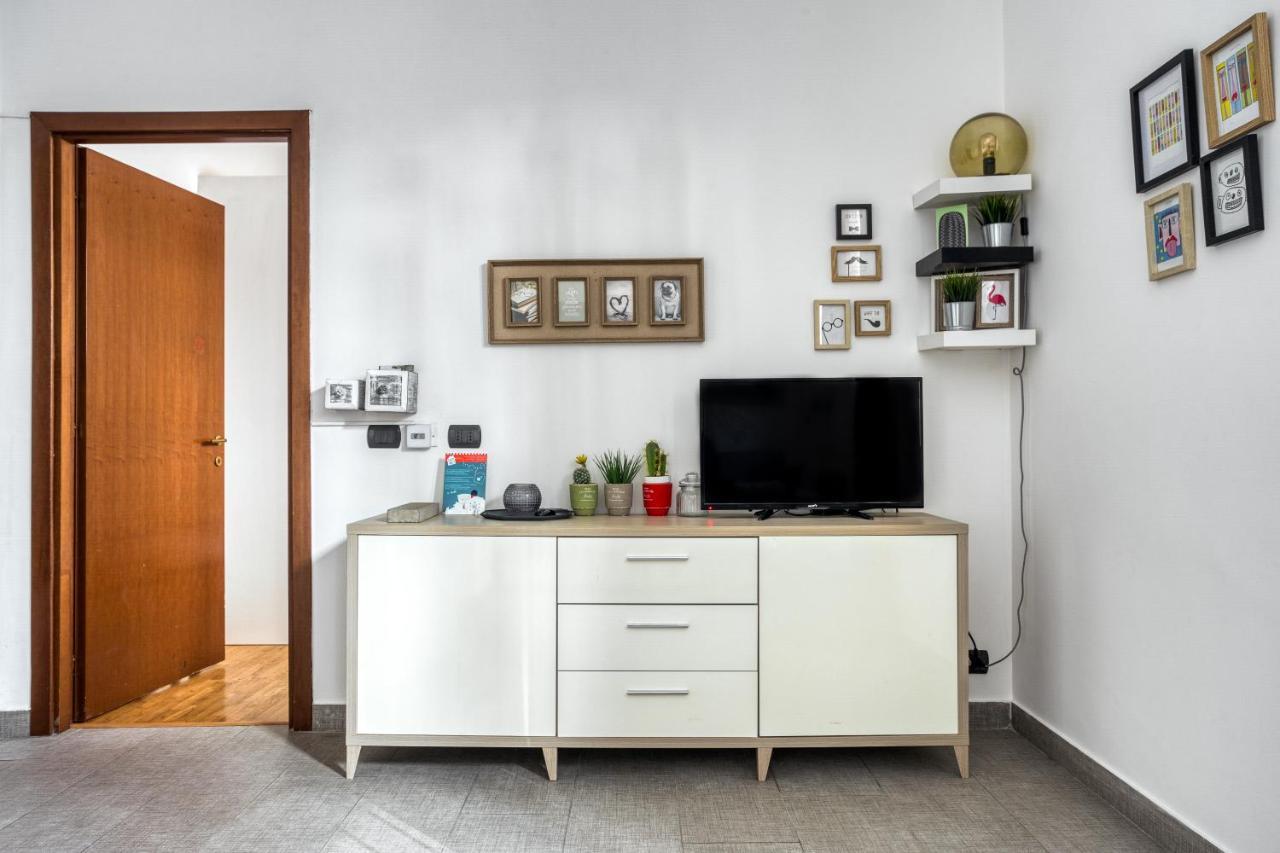 Tiburtina Apartment Rome Buitenkant foto