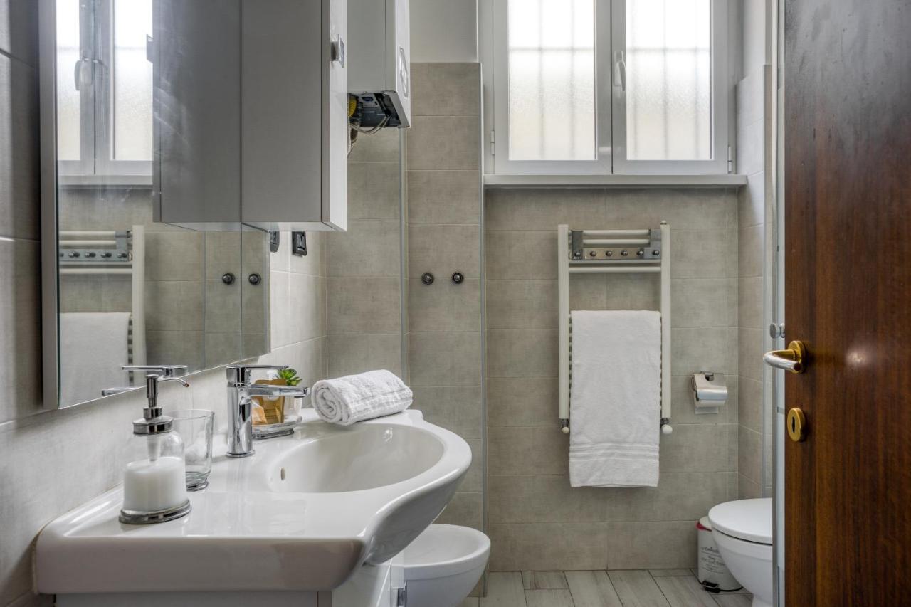 Tiburtina Apartment Rome Buitenkant foto